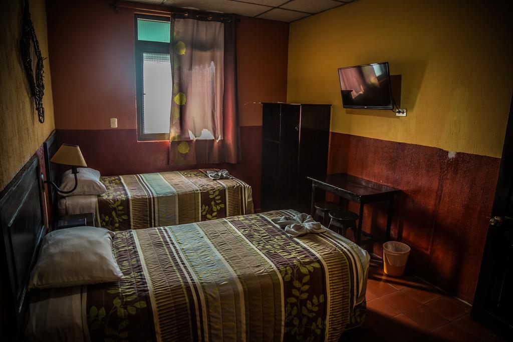 Hotel Ajau グアテマラシティ エクステリア 写真