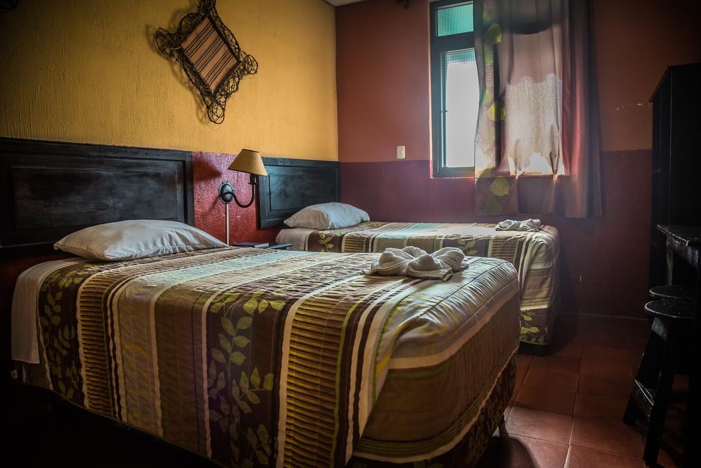 Hotel Ajau グアテマラシティ エクステリア 写真